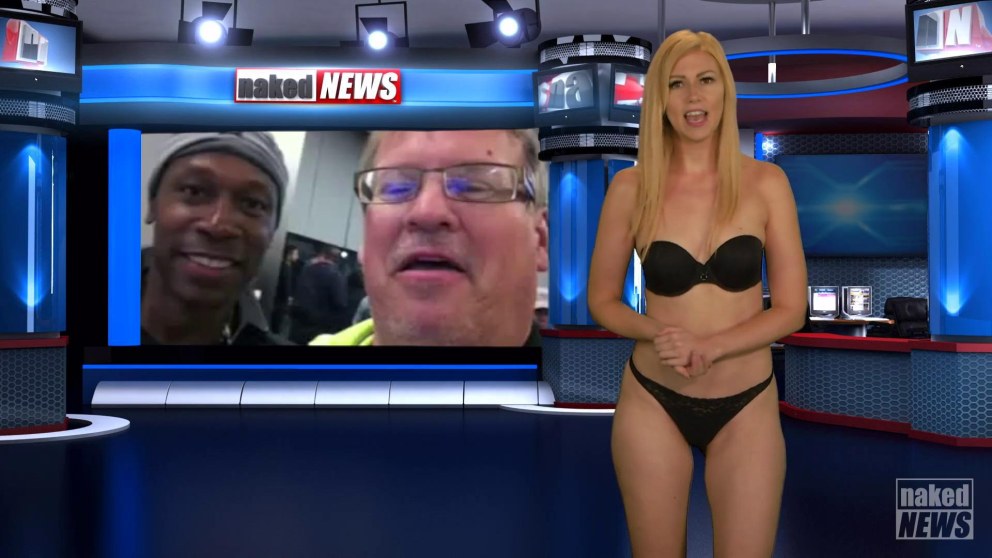 Девушки из naked News Eila Adams