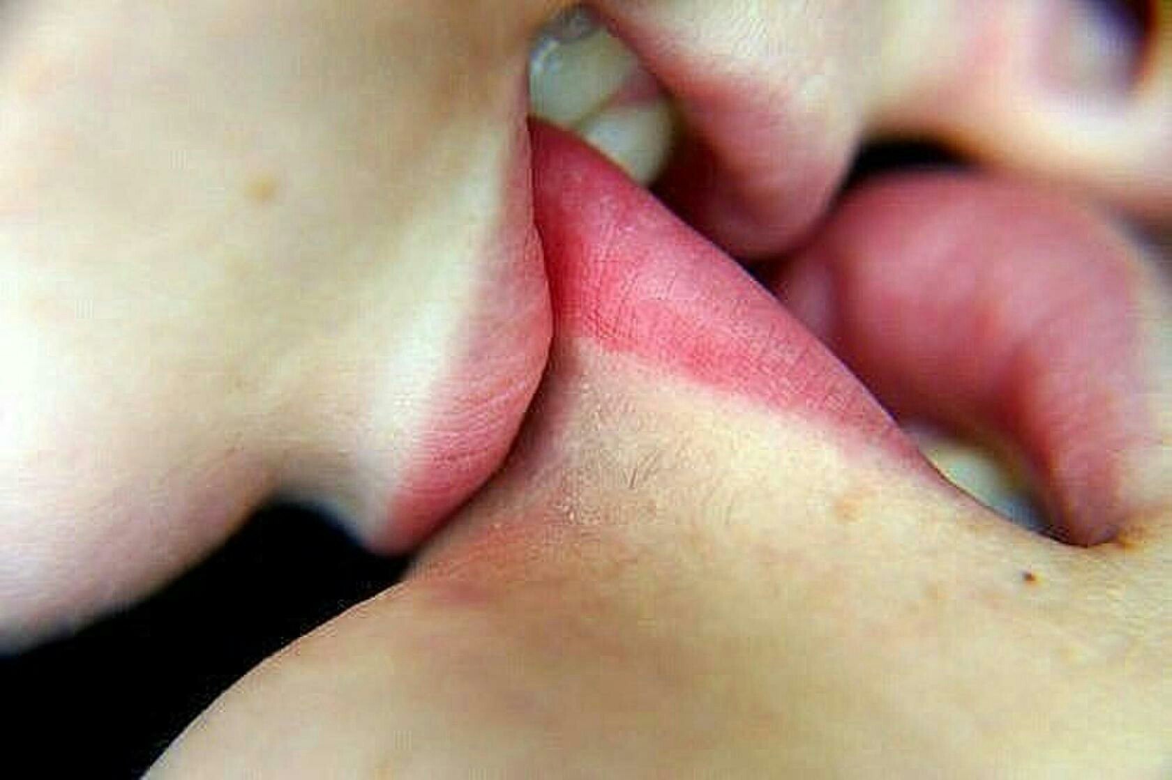 поцелуя в жопу женщины фото 88