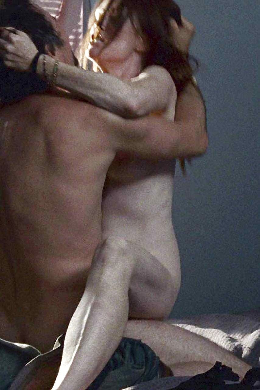 Джулианна Мур голая фильм конец романа 1999