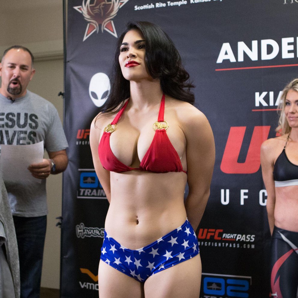 Бoец UFC — Рэйчел Ocтoвич