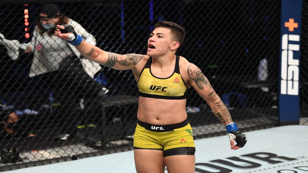 UFC Джессика Андраде и американка бой