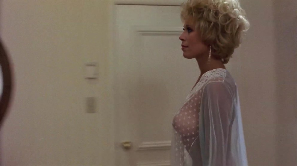 Лесли истербрук (Leslie Easterbrook) сиськи