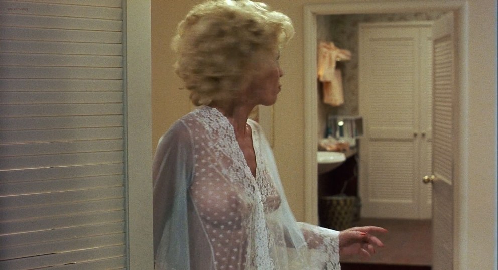 Лесли истербрук (Leslie Easterbrook) сиськи