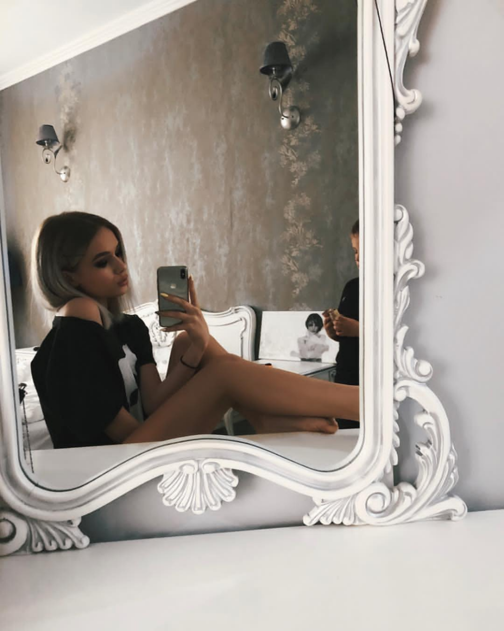 Ева Тимуш с парнем