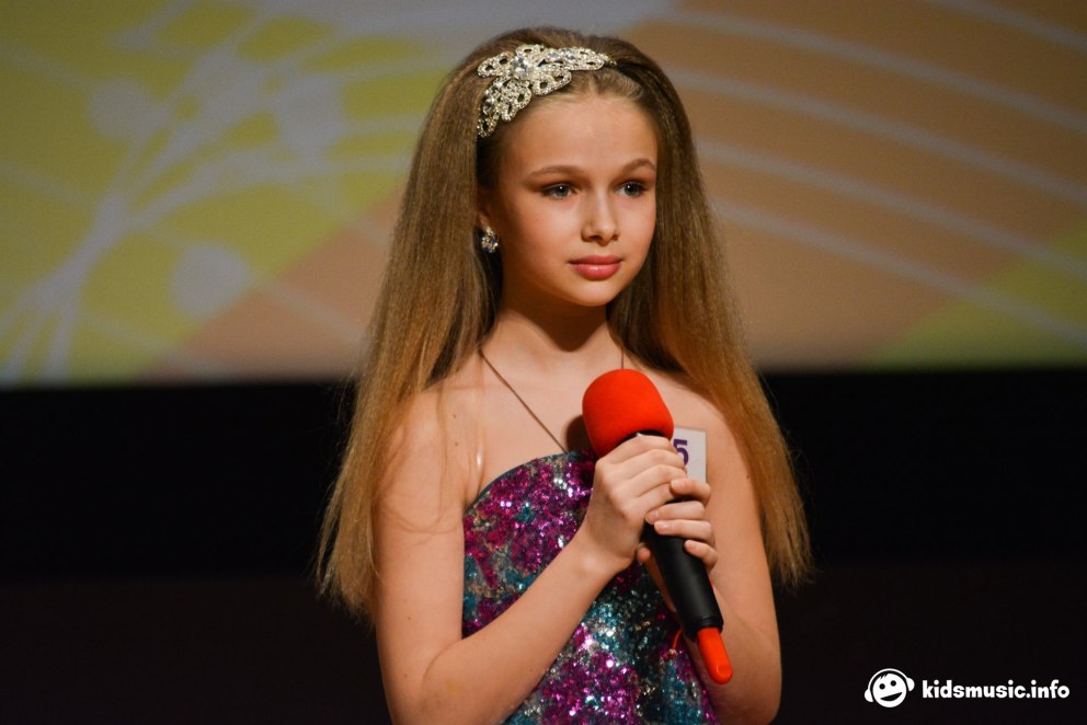 Ева Тимуш не прикасайся