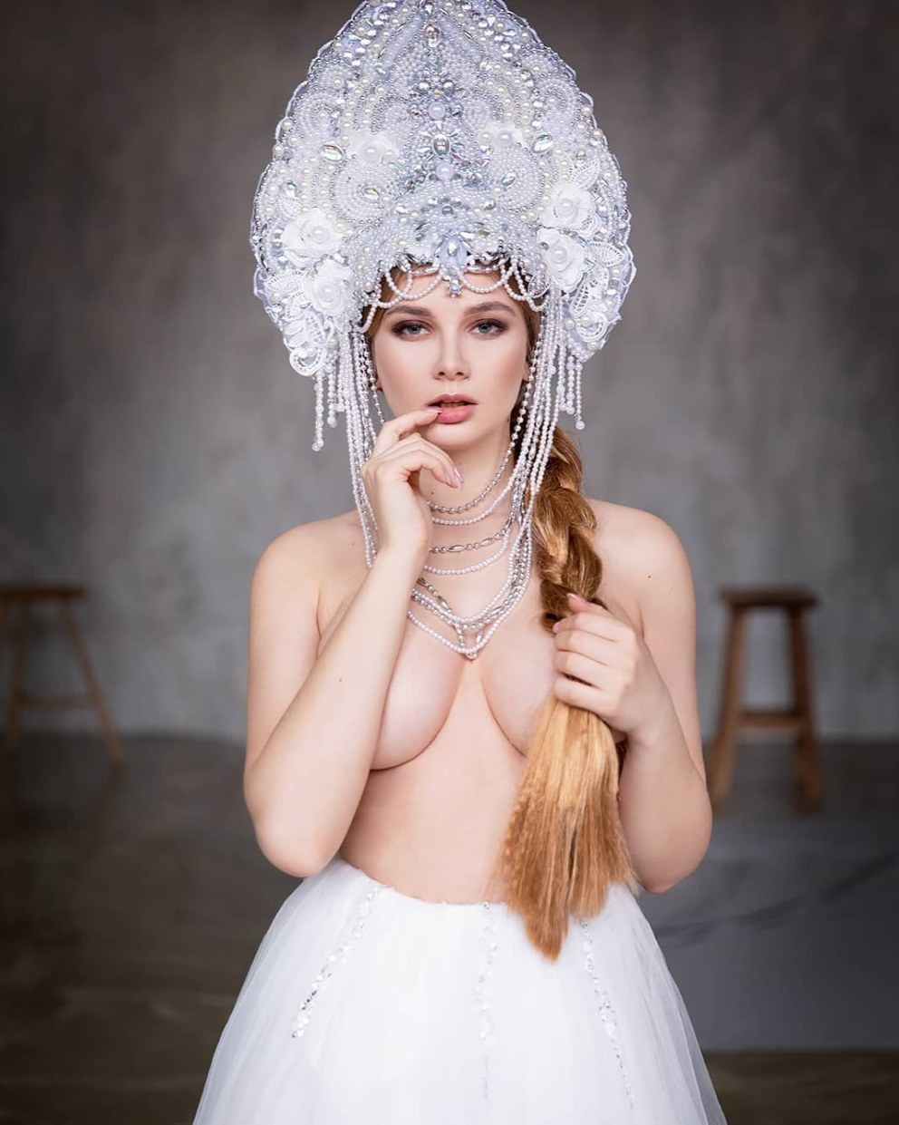 Изабелла Кларк анал Матрешка