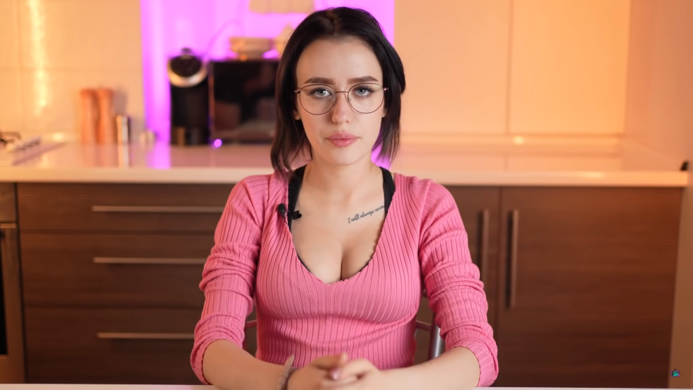 Adolfxnika онлифанс