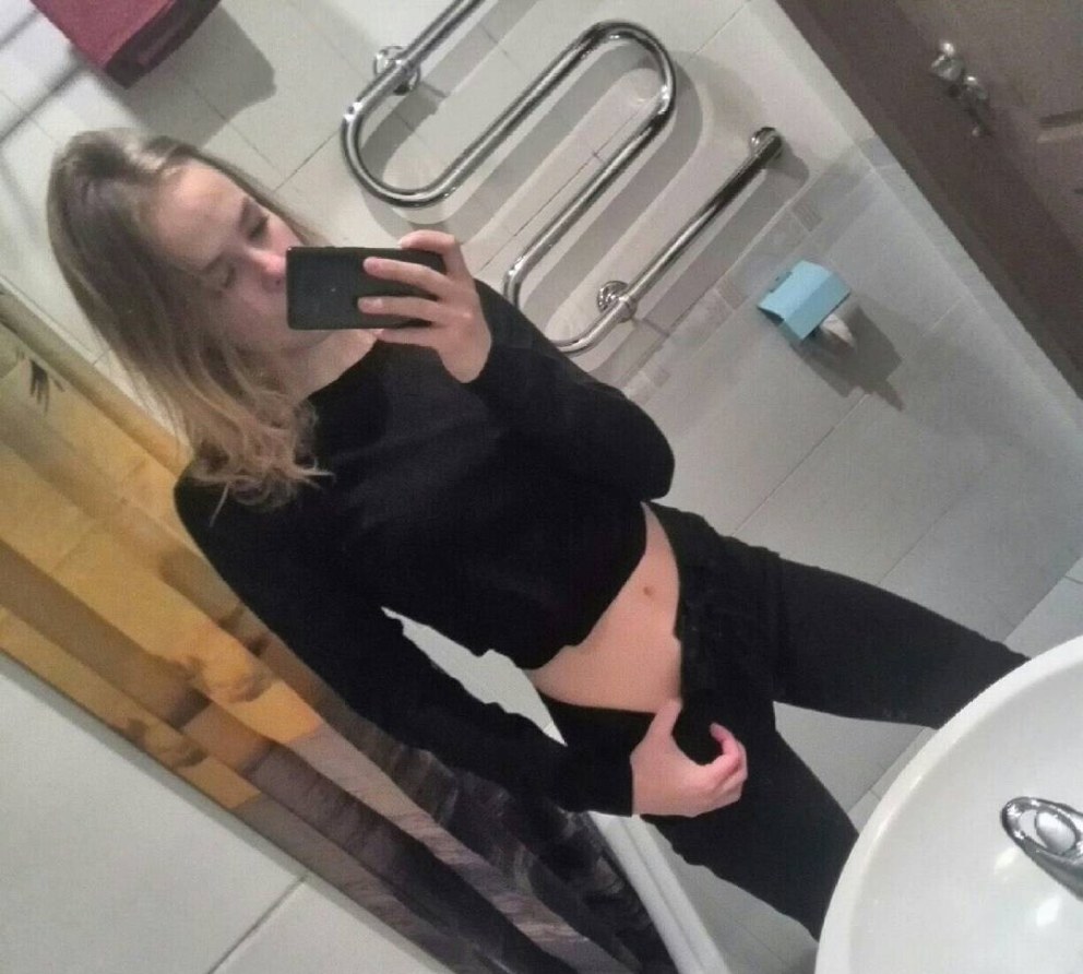 Голая фотосессия на заводе