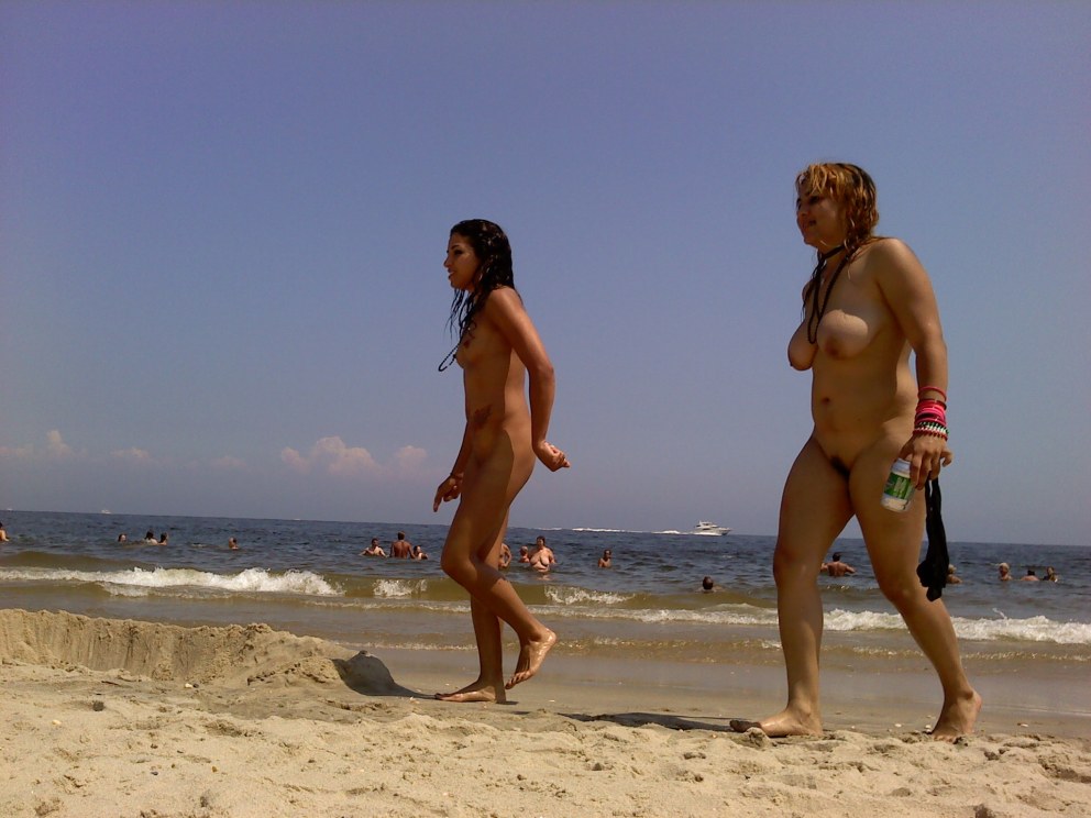 Нудистский курорт кап Даг (cap d'Agde)