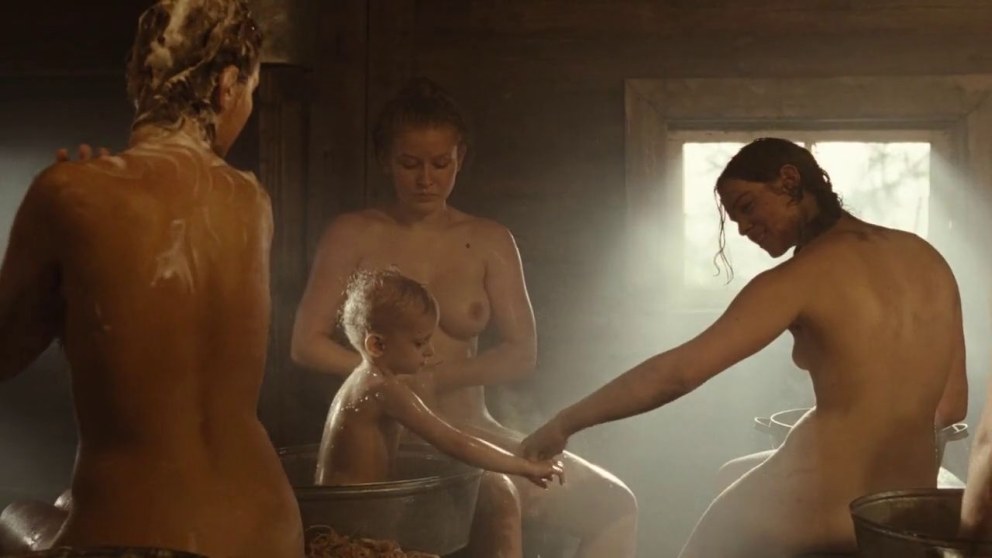 Лари́са Удовиче́нко nude