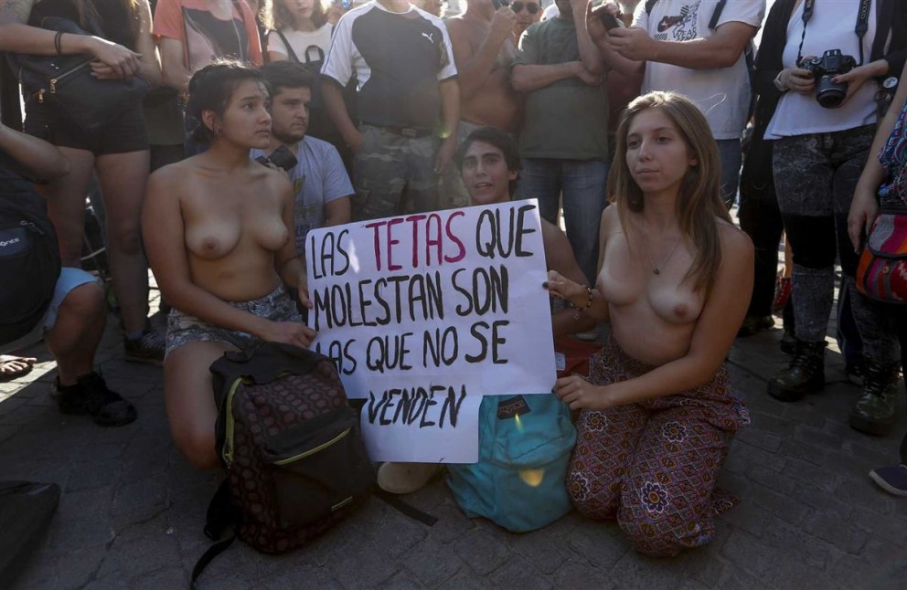 Украинские активистки Femen