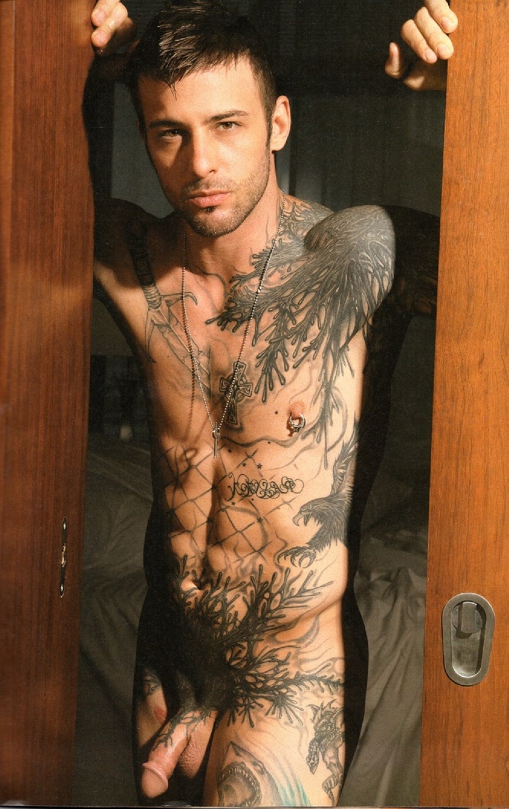 Порно татуированные мужчины (18 фото)