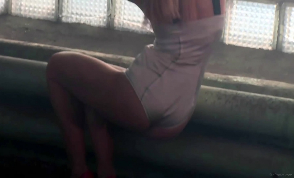 Юлианна Караулова попа