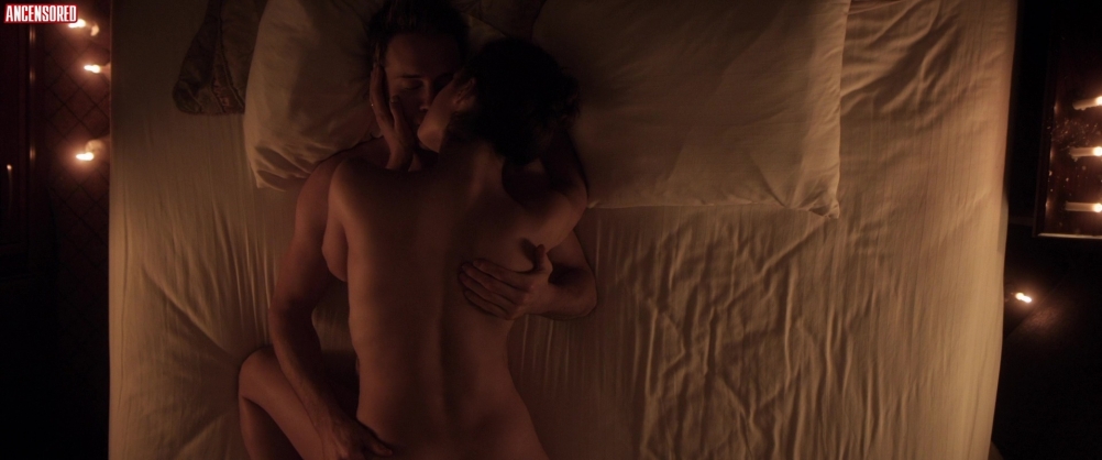 Ali Cobrin girl House 2014
