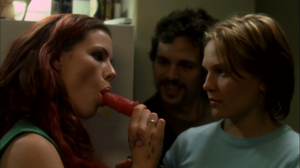 Sex photo Kathleen Robertson - Scary movie 2 - hot Scene