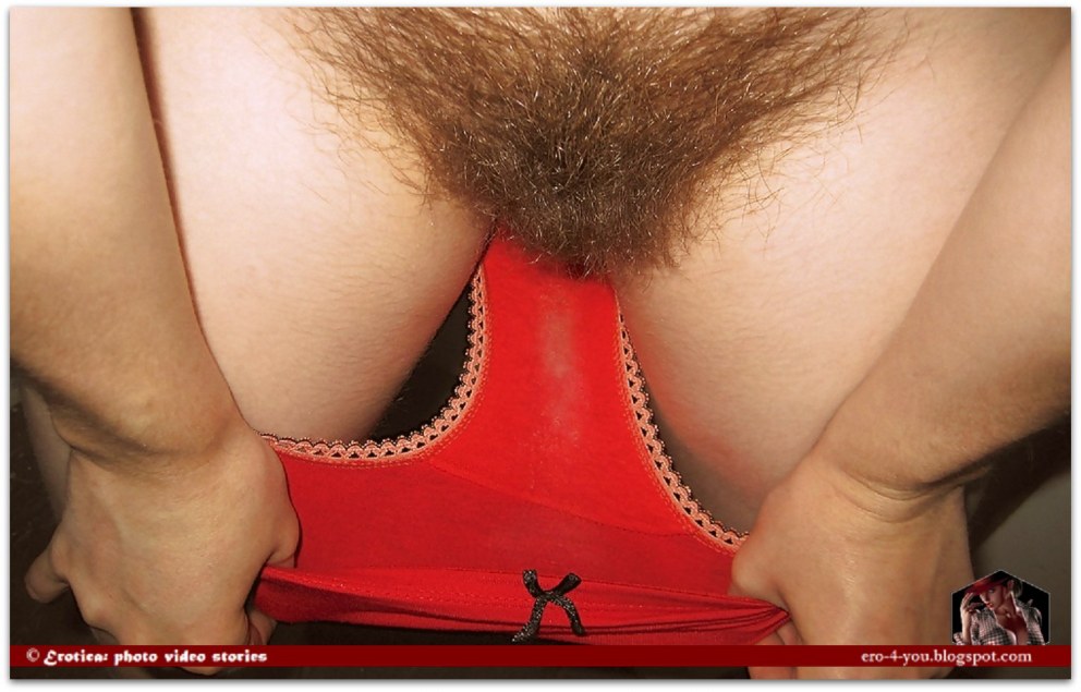 Волосатое влагалище в трусах
