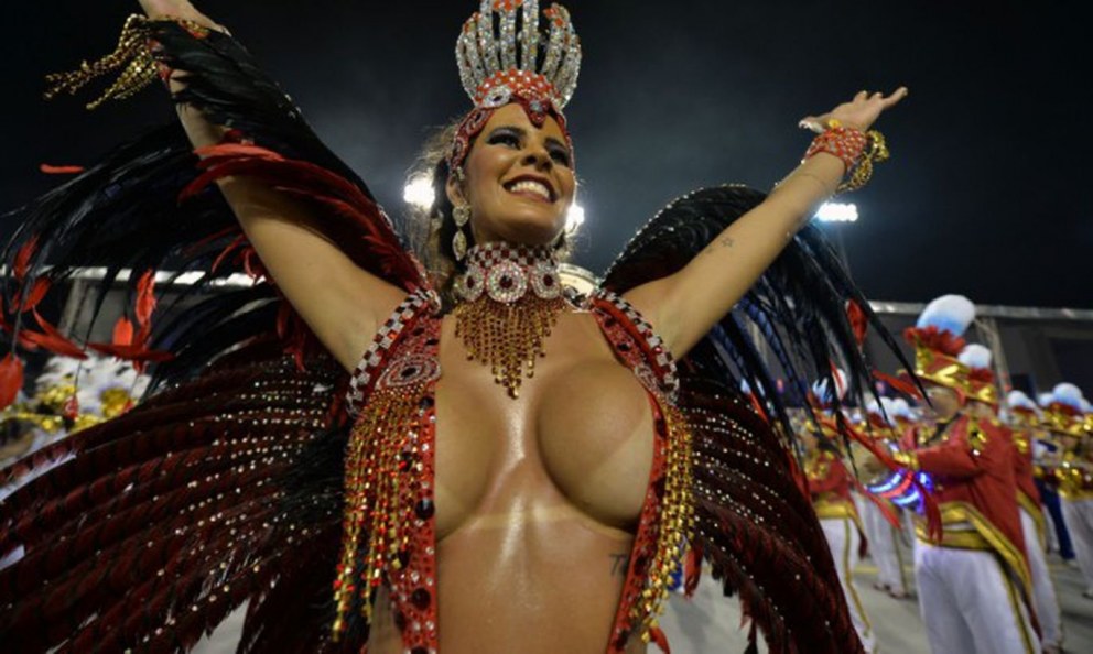 Карнавал Рио в Бразилии 18+оргии