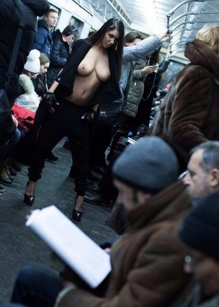 Огромные сиськи в тюрьме