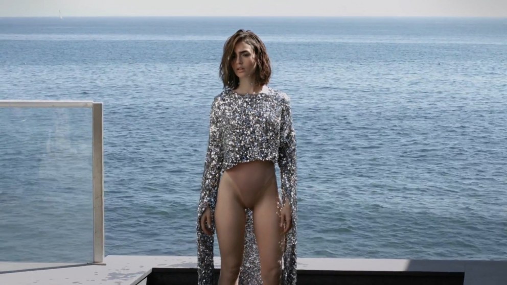 Лили Коллинз Lily Collins голая