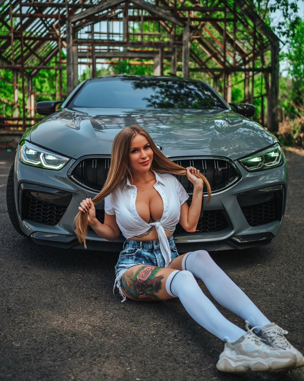Эшли булгари рыжая в колготках