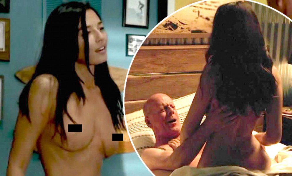 Шарлотта Вега Charlotte Vega nude