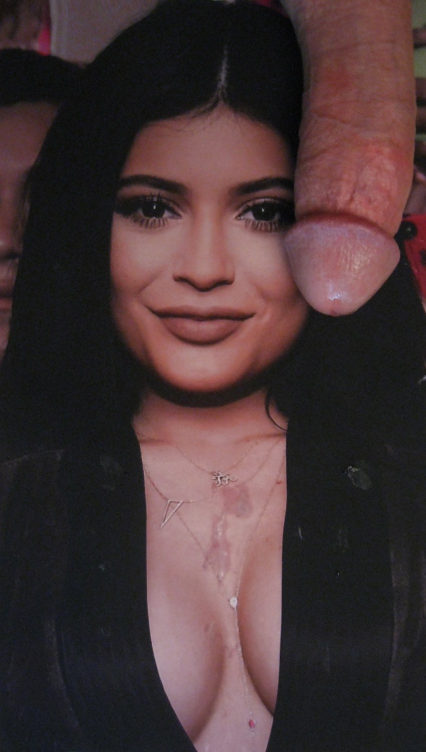 Бесплатно фото Kylie Sinner xxx
