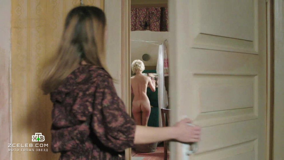 Актриса Полина Сыркина ню
