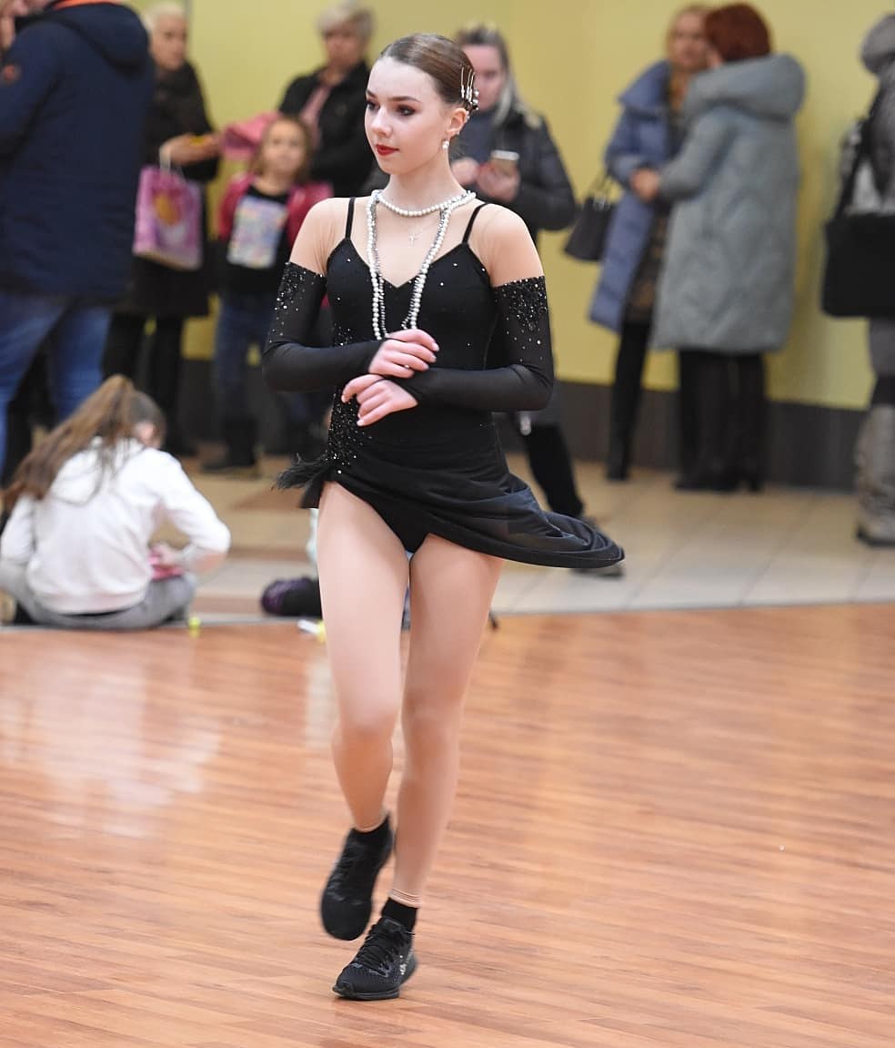 Голая Елизавета Нугуманова (27 фото)