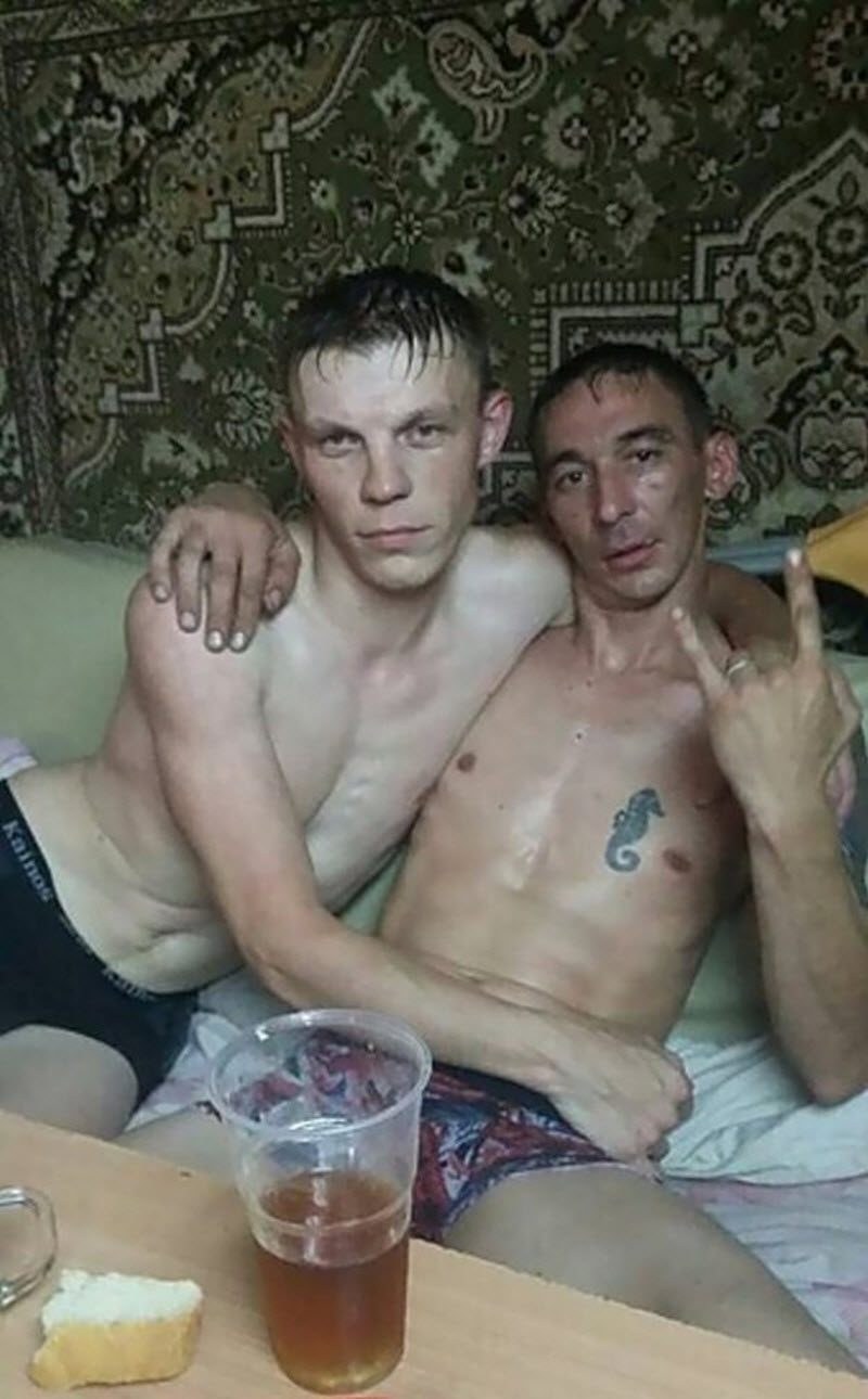 Фото голых гопников без трусов