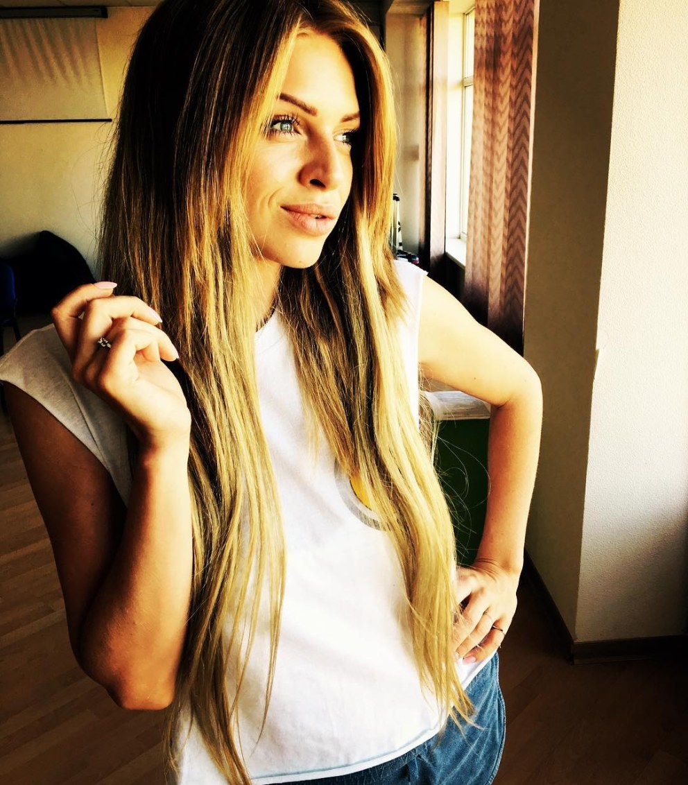 Яна Глущенко