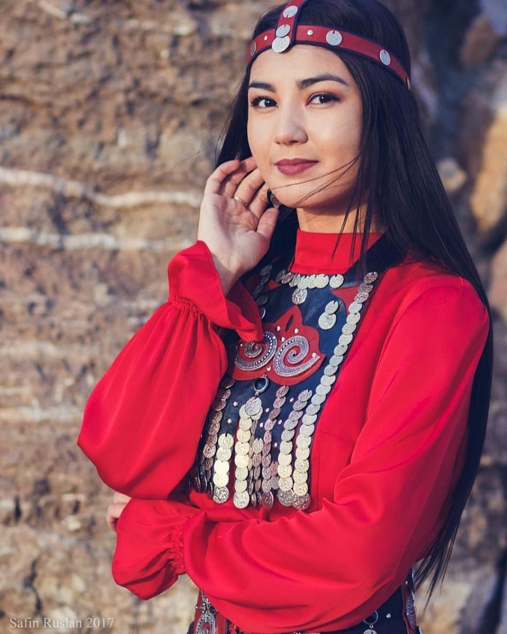 Чеченская девушка грудь