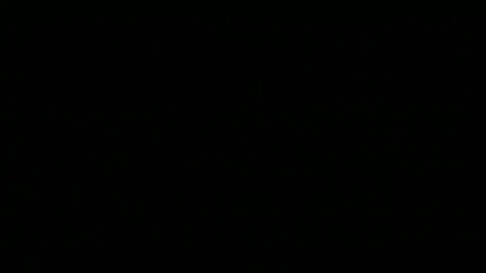 Девушка в белье маске дьявол