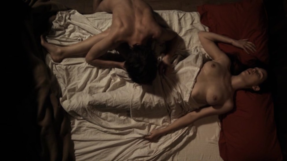 Астрид Берже фрисби актриса18+
