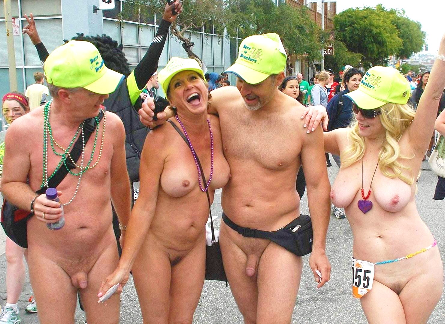 фестиваль голых порно фото 49