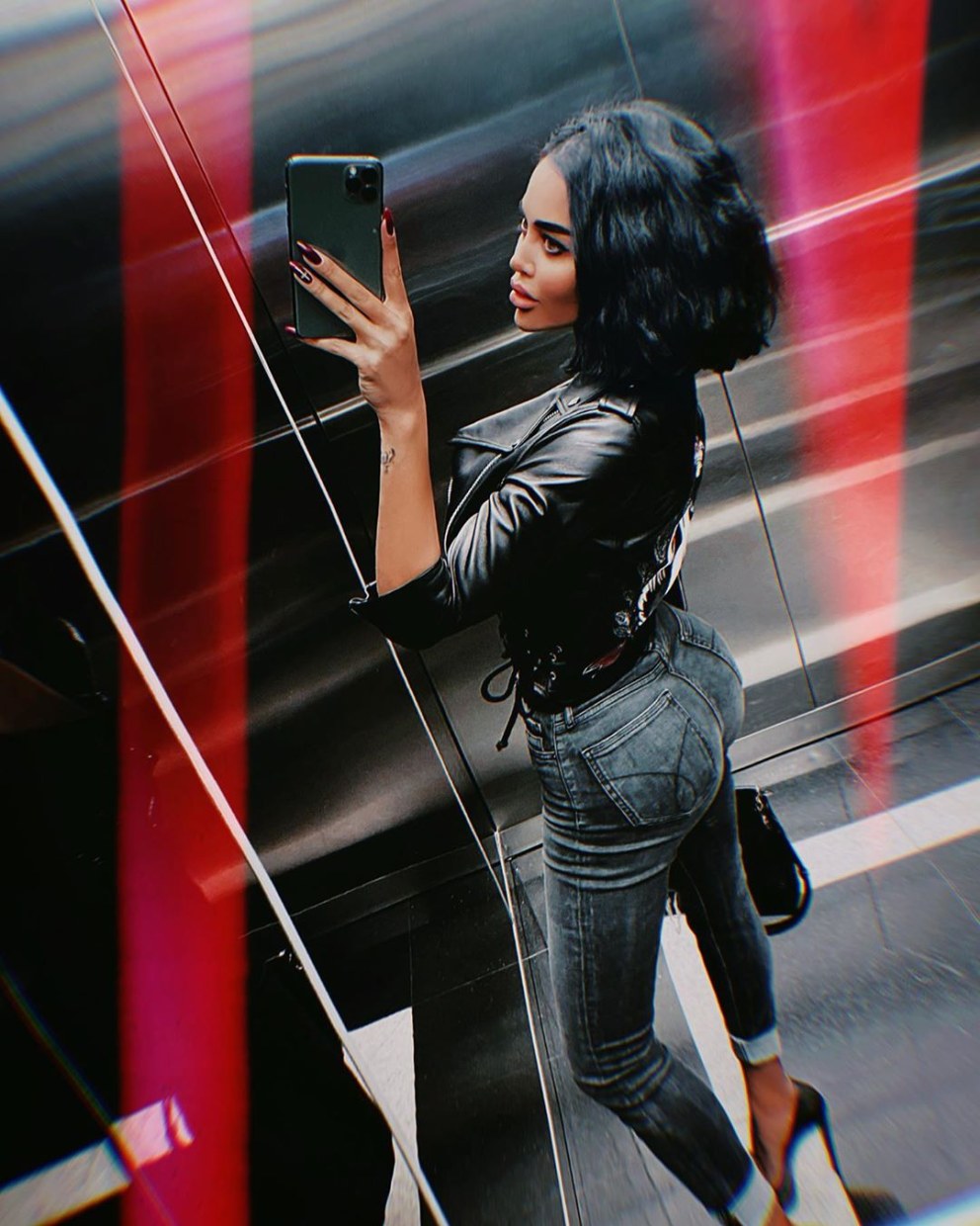 Нита Кузьмина body