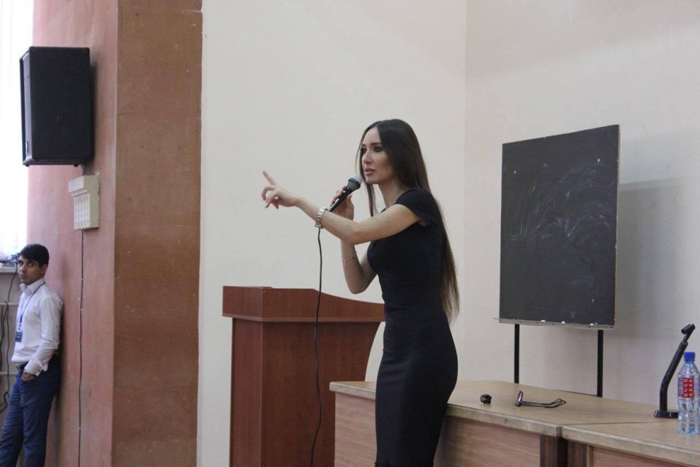 Чарли магне отель ХАЗБИН суккуб