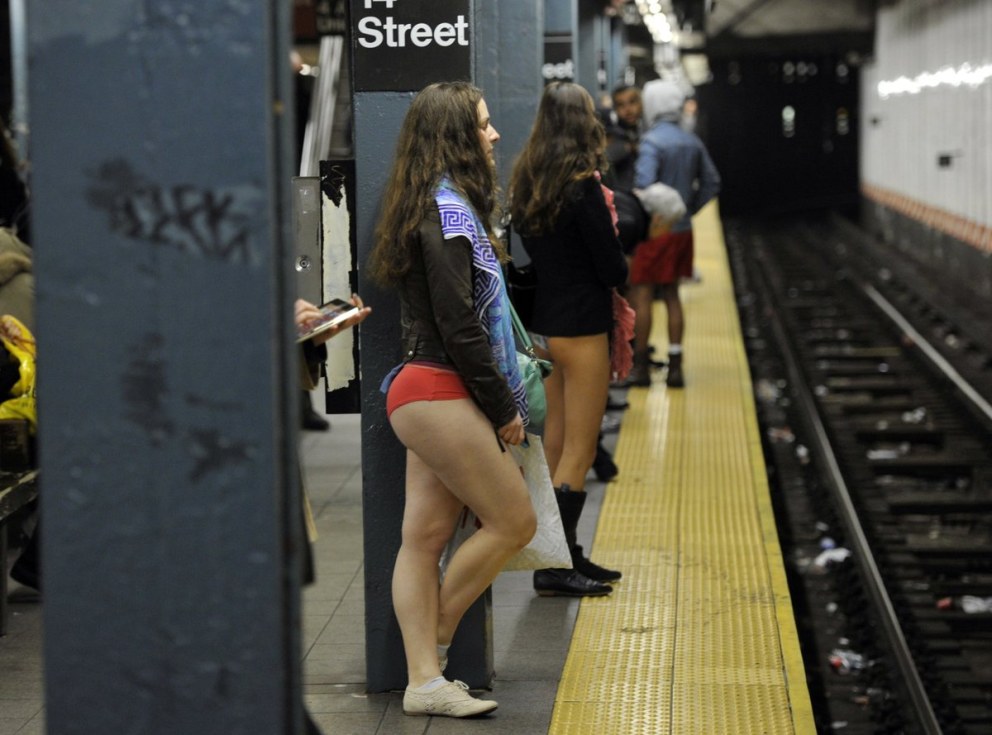 No Pants Subway Ride Москва