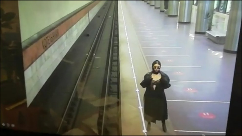 Нью Йорк метро без штанов