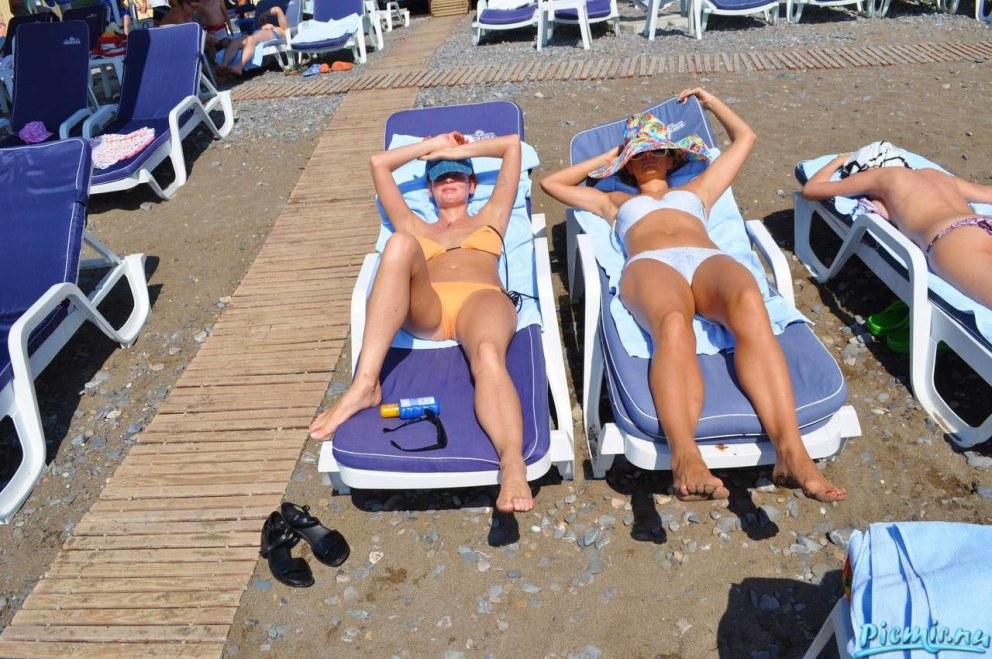Жанна Эппле и Эвелина Бледанс